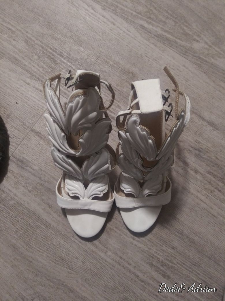 Women heels