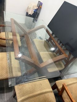 Glass Table & 5 Chairs