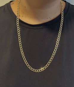 Gold 10kt chain 27’’
