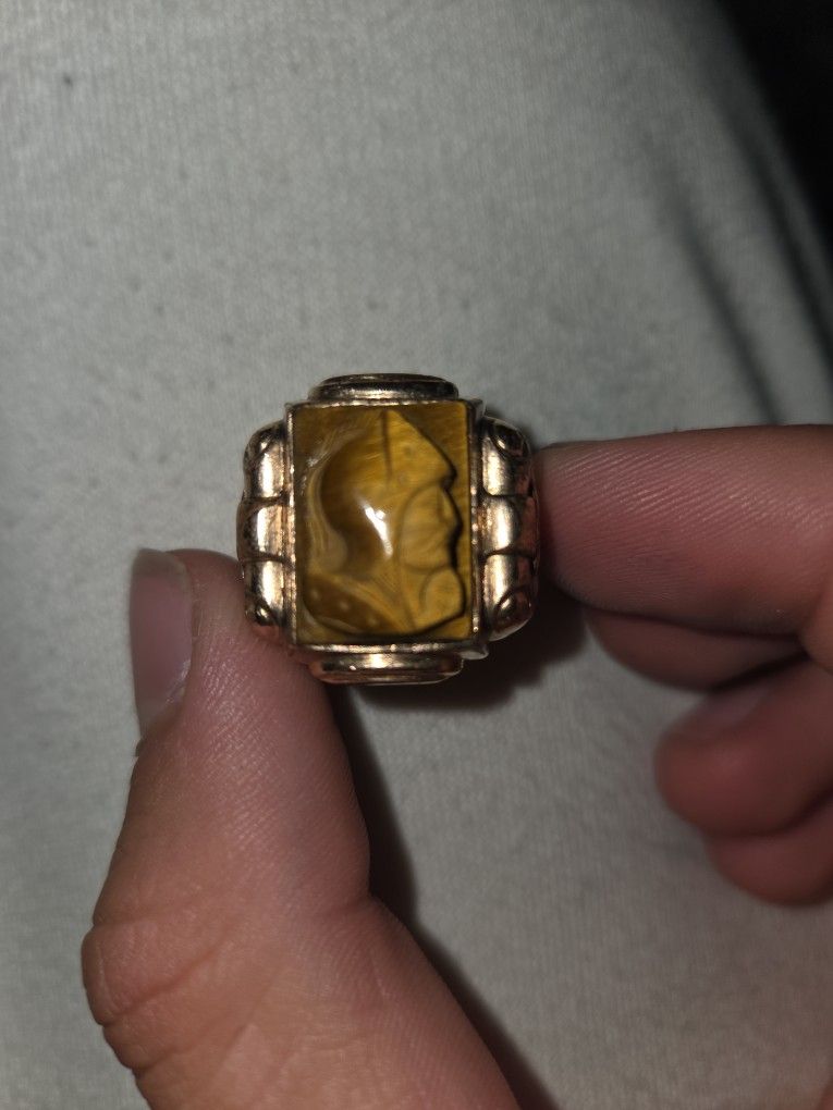 vintage 14K yellow gold ring featuring a Roman soldier intaglio. 1/30 In The World