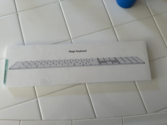 NEW Apple Magic Keyboard (2021)