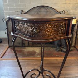 Decorative End Table 