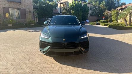 2024 Lamborghini Urus
