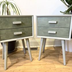 2 Solid Wood MCM Nightstands/ Endtables