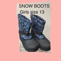 Snow BOOTS GIRLS SIZE 13. Pick up Downtown LA Little Tokyo $20.