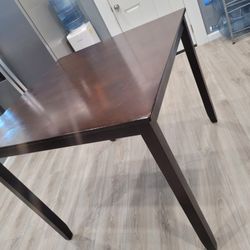 Dinning Table With Chairs