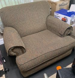 Oversized Upholstered Accent Chair with ottoman