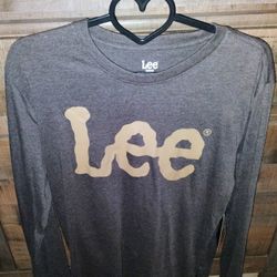 FIRM IN MERCED‼️MENS NEW LONG SLEEVE SIZE MEDIUM 