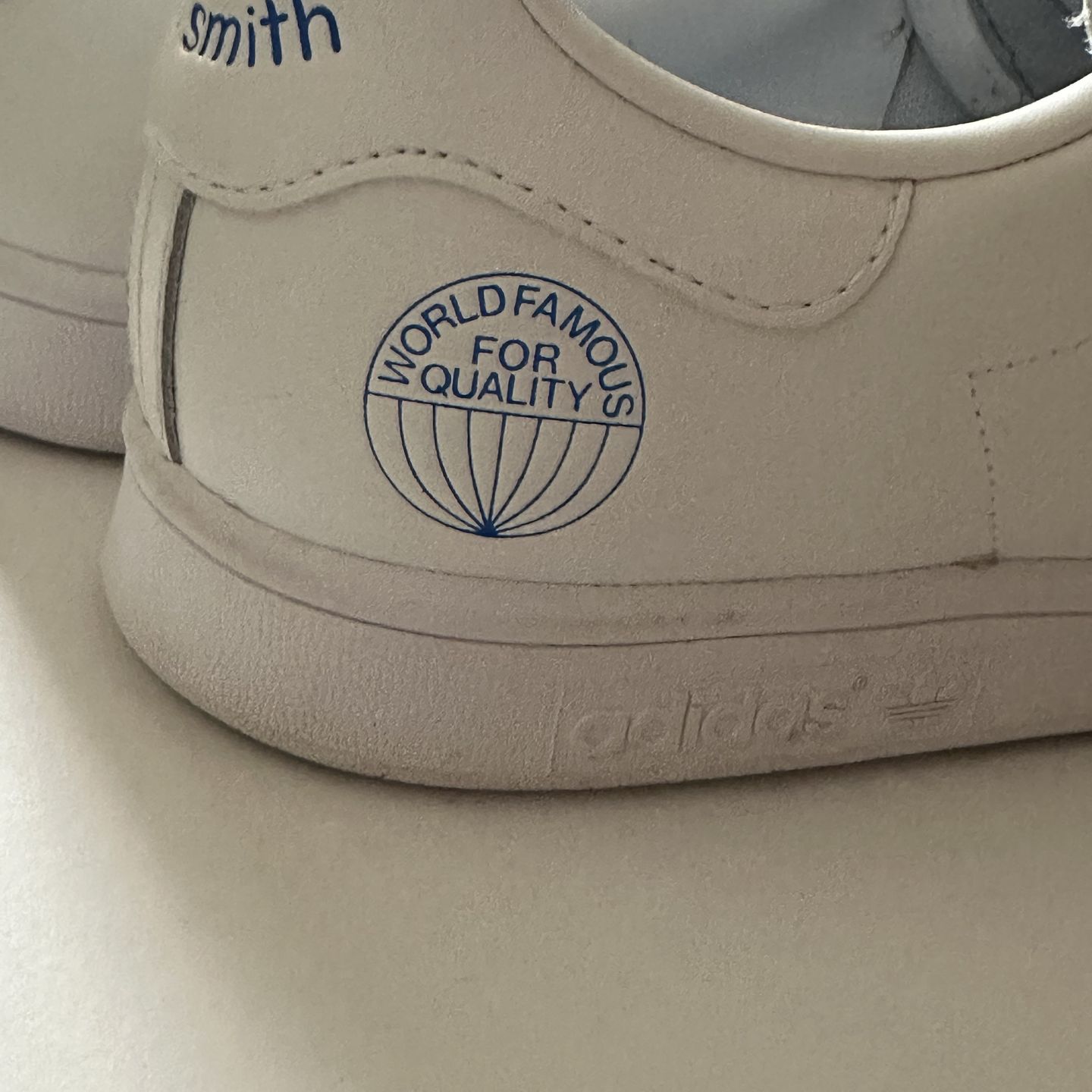 Stan Smith - World Famous Edition.