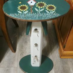 Handcrafted Wood Hand-painted Table Sunflowers Bird House Design BEAUTIFUL