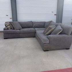 Absolutely beautiful grey oversized deep seating Cindy Crawford sectional couch Delivery Available 