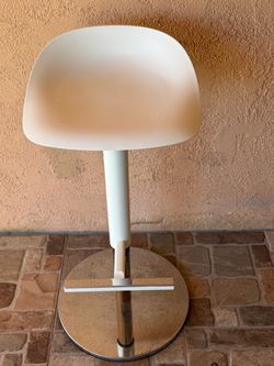Taburete alto blanco moderno en venta 🤍