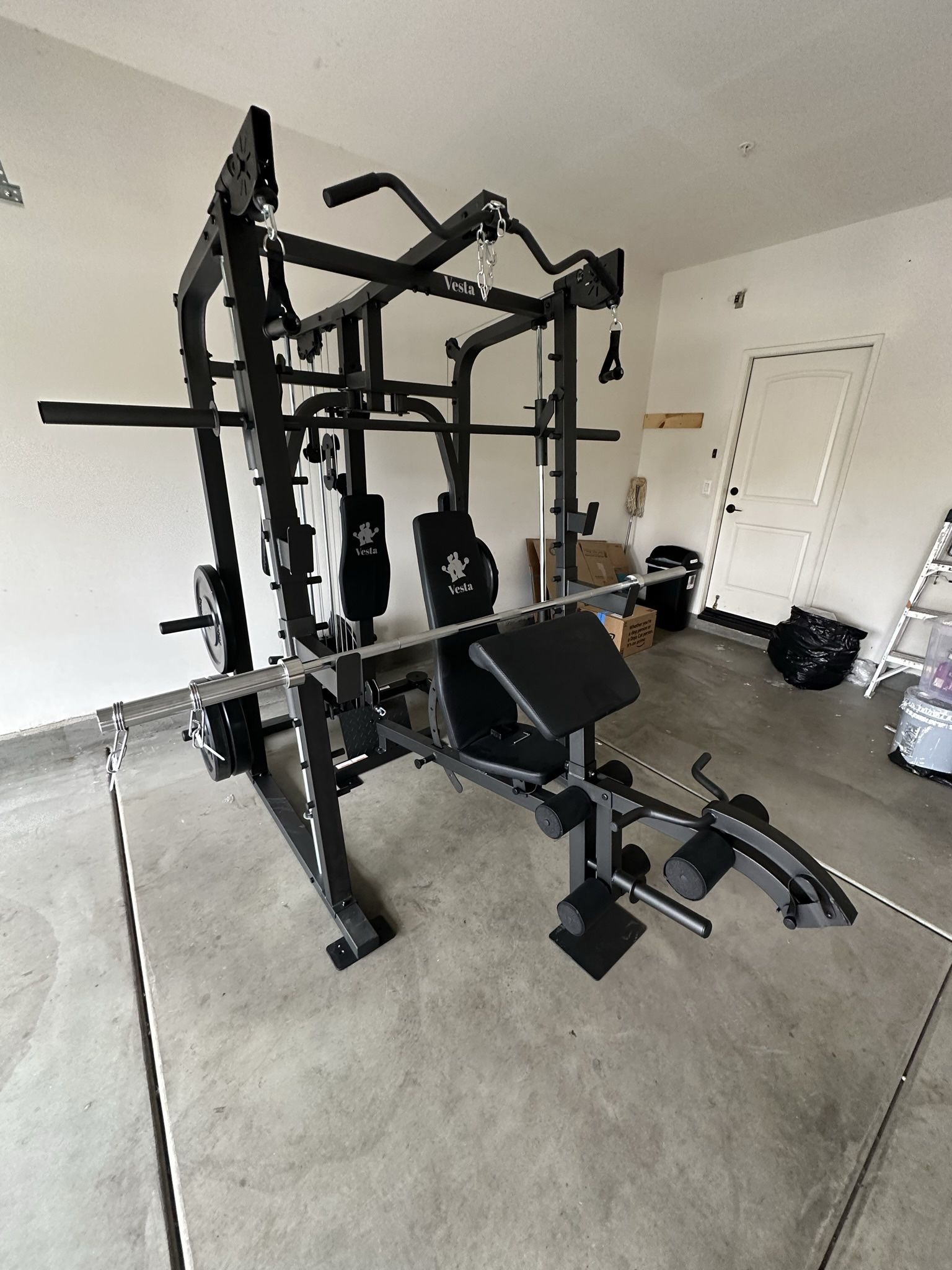 Vesta Fitness Smith Machine 2001 w/Bench Attachment | 230lb Bumpers Weights | 7ft Olympic Bar | Fitness | Gym Equipment | FREE DELIVERY 🚚