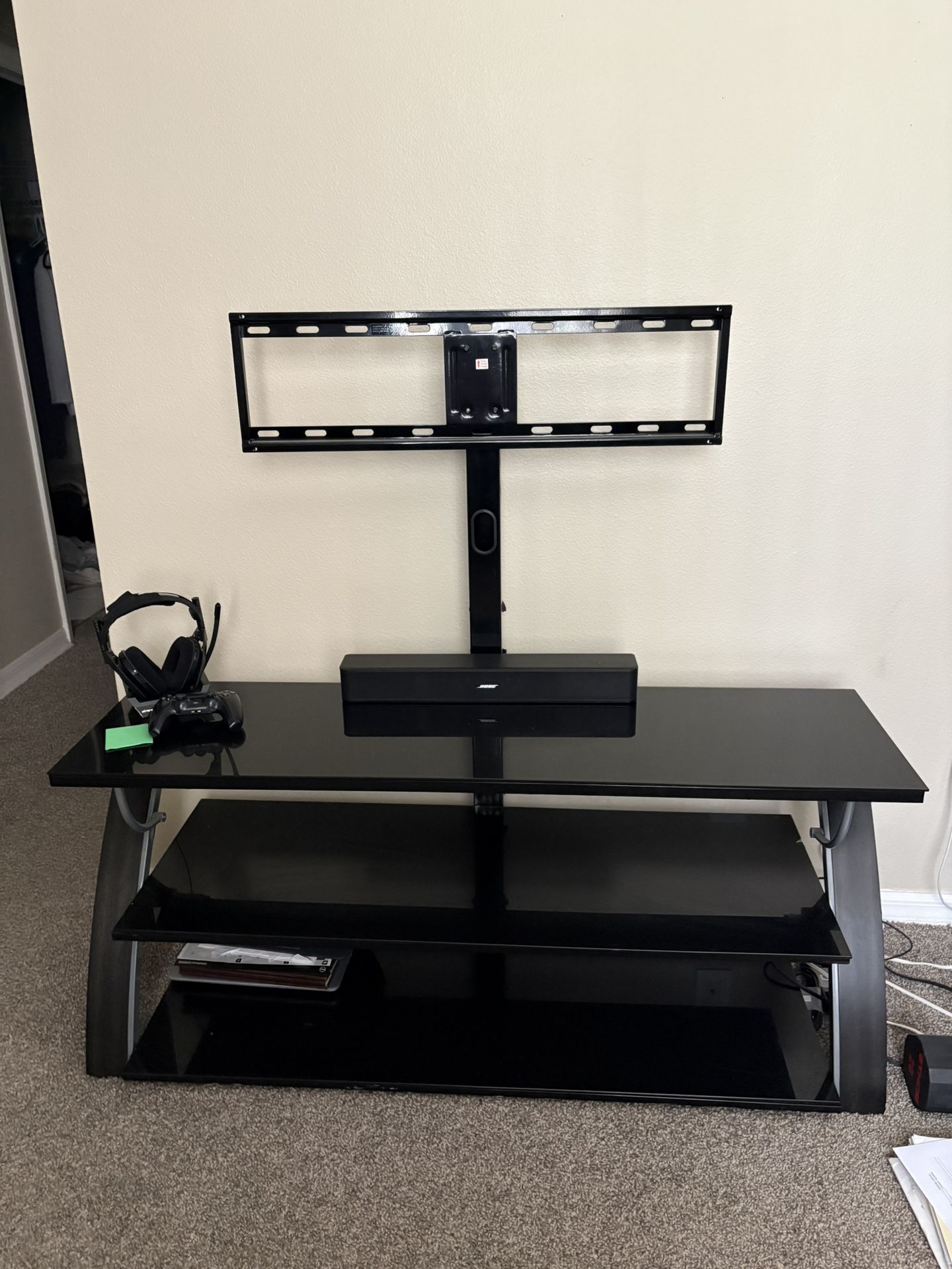 Tv Stand ( HEADPHONES AND SPEAKER NOT INCLUDED)