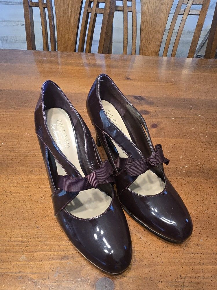 Ann Marino Burgundy heels