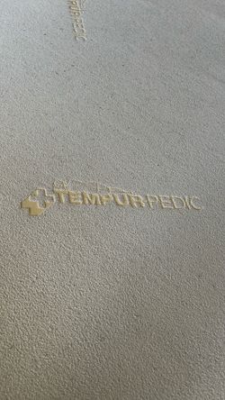 Tempurpedic mattress, cream/beige cover, queen size