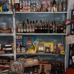 Antiques/Collectibles