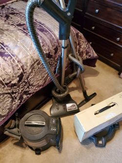 Rainbow Vaccum & Carpet Shampoo