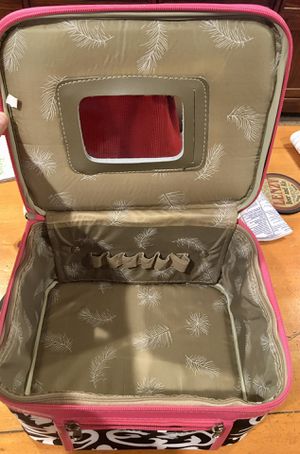 Photo Brand New and durable travel make up bag- NEVER USED 📌 PRICE REDUCED