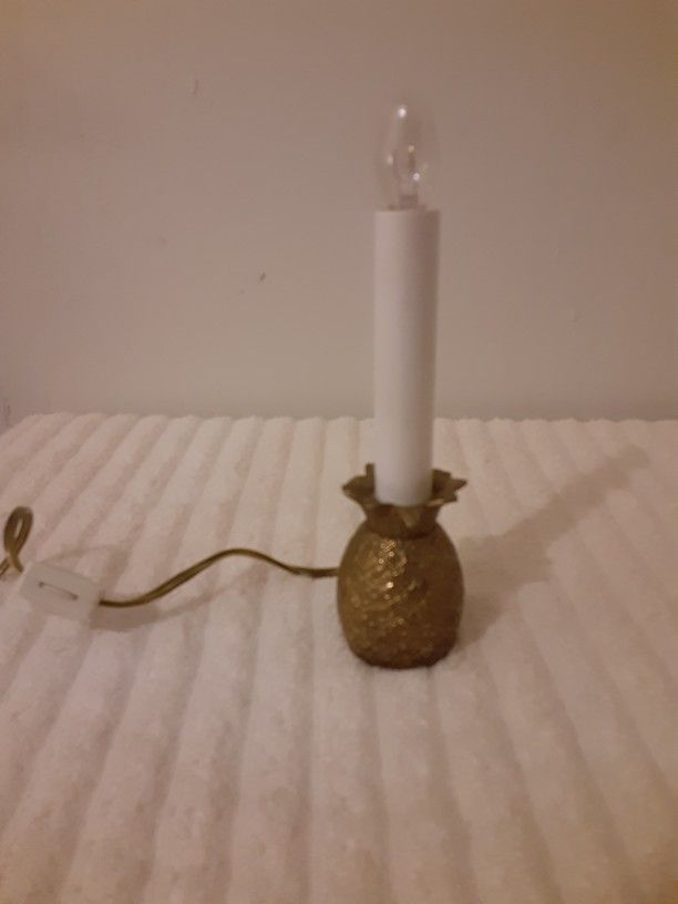 Vintage Brass Mini Pineapple Lamp Night Light
8" Tall
