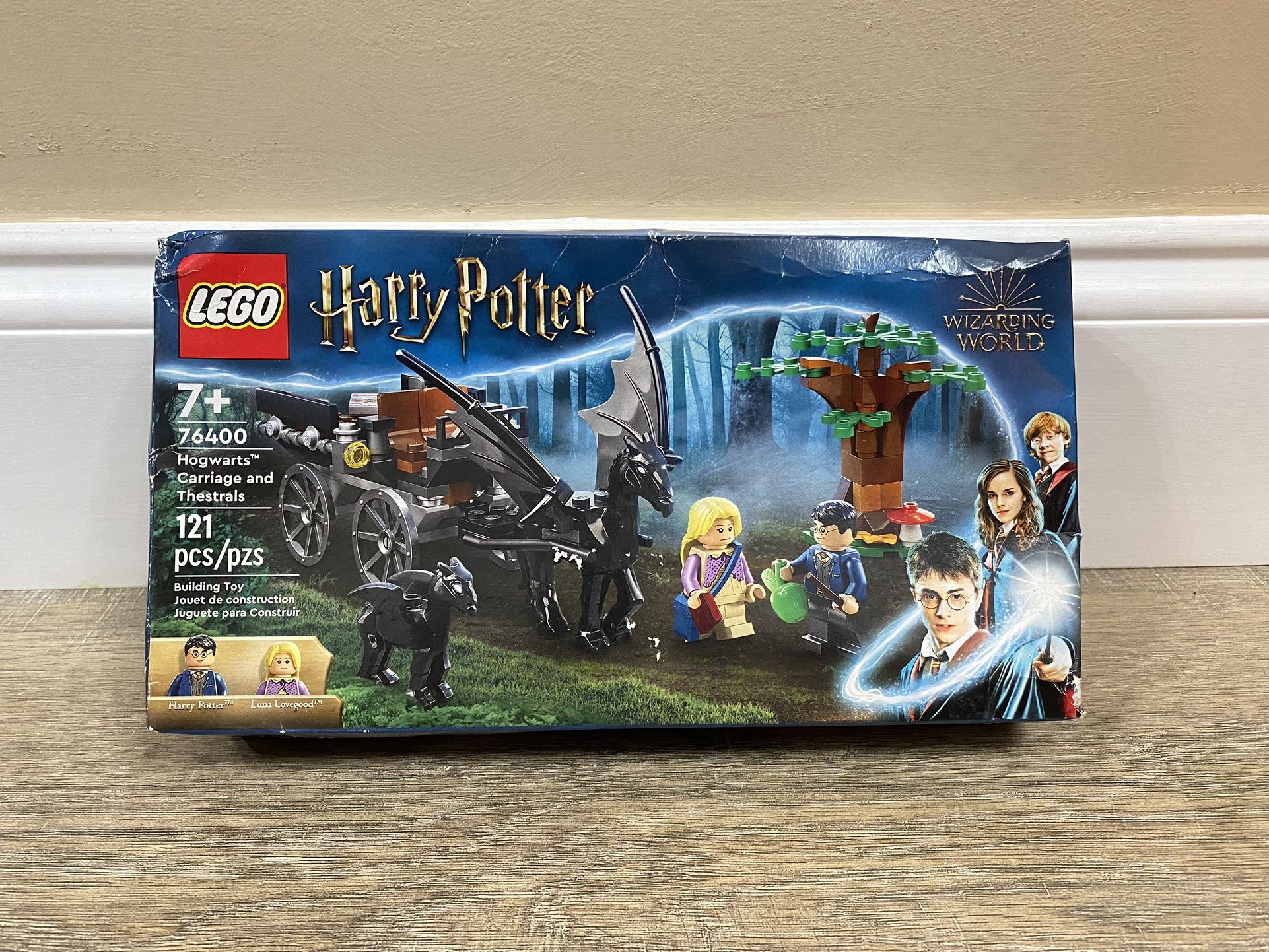 LEGO Harry Potter: Hogwarts Carriage and Thestrals (76400)