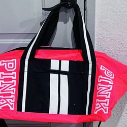 Pink Travel Ir Gym Bag $$$25 Firm On Price 👈🏻