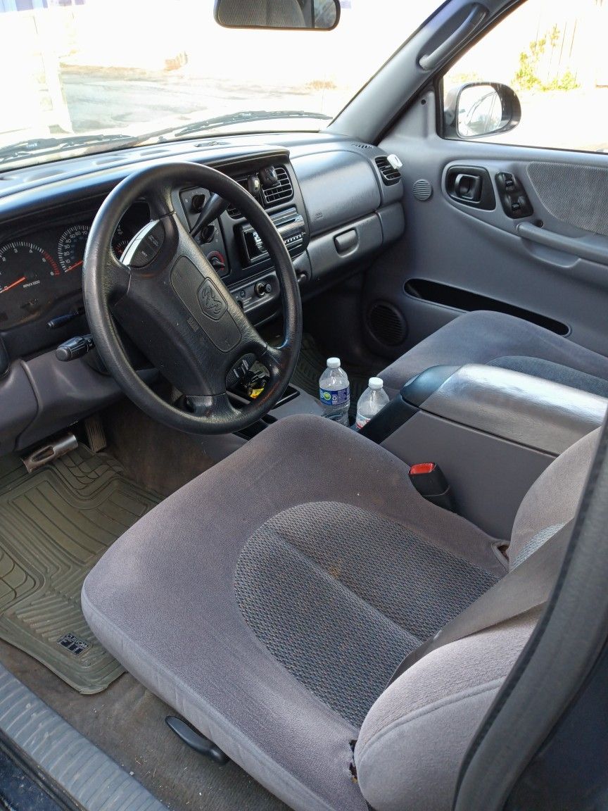 1999 Dodge Dakota
