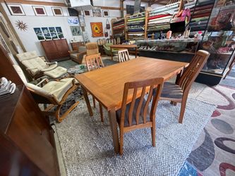 Mid Century Modern Teak Expanding Dining Table