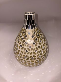 Decorative vase