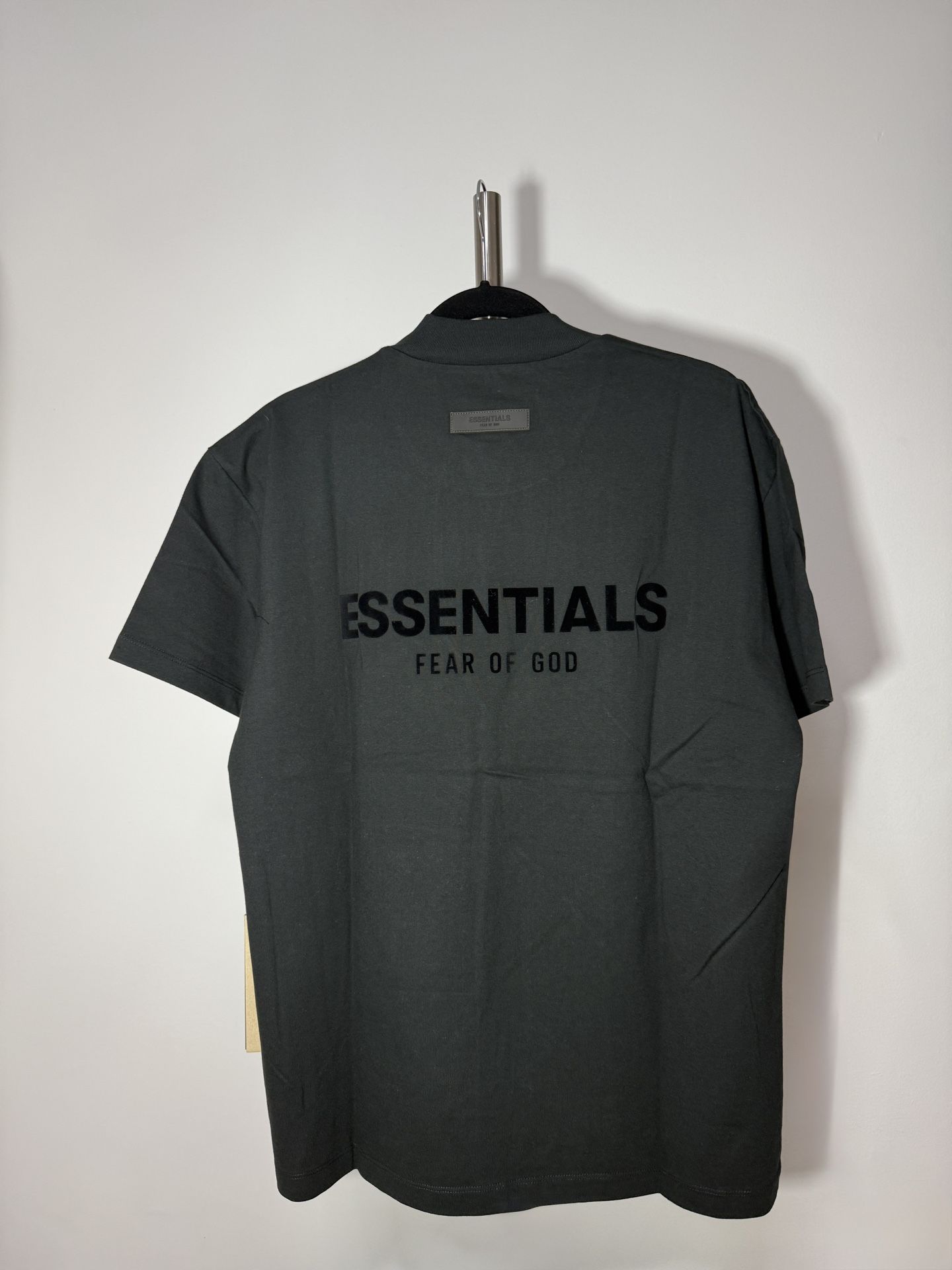 BRAND NEW Essentials T-Shirts - Black (S/M/L) 🔥 LIMITED STOCK!