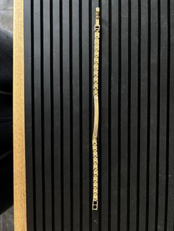 14K Nugget horseshoe esclava