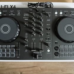 DDJ-FLX4 DJ Turntable