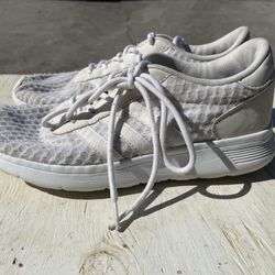 Adidas Cloudfoam Women 8.5