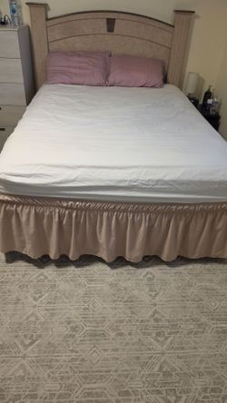 Queen size bed frame and headboard