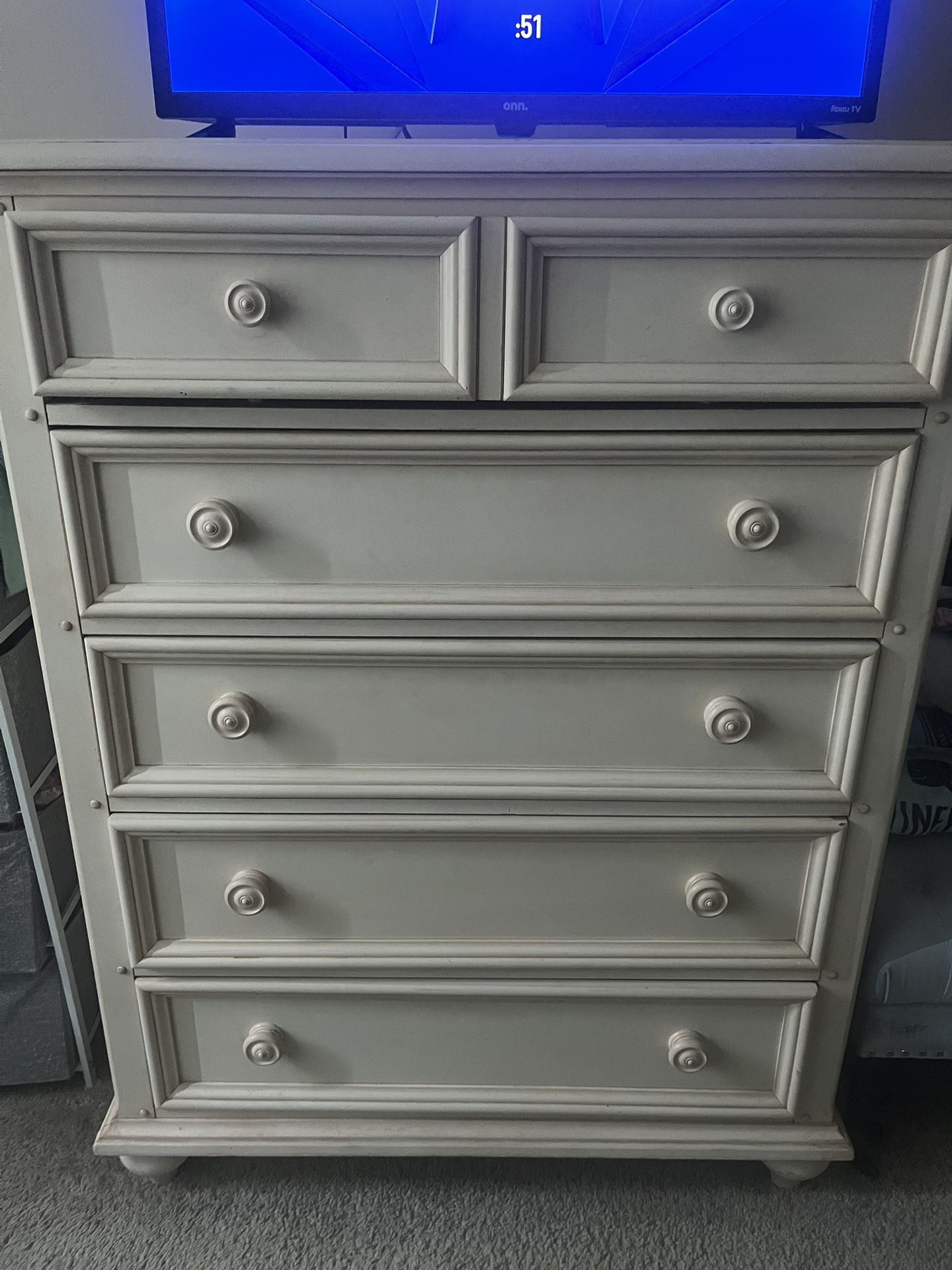 Dresser