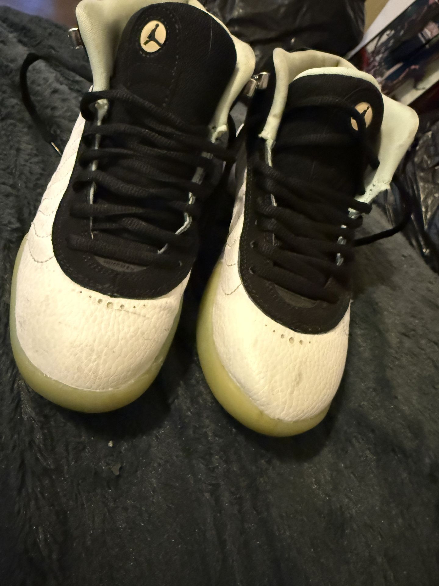 Nike Jordan retro 4Y