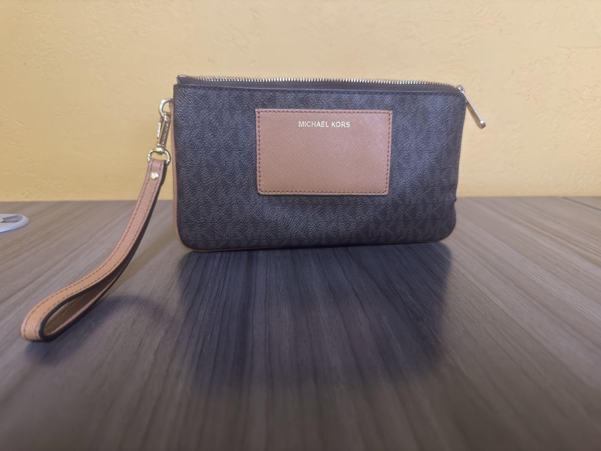 Michael Kors Wristlet