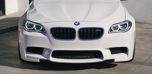 OEM 2016 BMW M5 F10 Front Kidney Grilles Pair