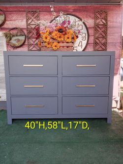 Gray big 6/drawer wood dresser