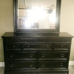 Vaughan Furniture Co. Wood 7 Drawer Dresser and Nightstand - Delivered