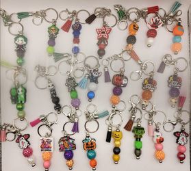 🎃 Halloween-Themed Silicone Beaded Keychains
 (PICK UP ONLY NE 93306)