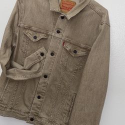 Levi’s Trucker Jacket Size XL Sandalwood Color 