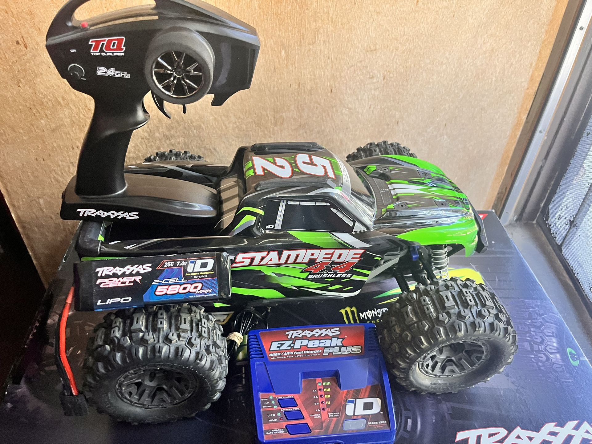 Traxxas Stampede T-R-X 4x4 BL-2S