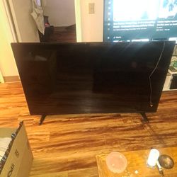 Tcl TV 60in & Sony Ps4 &Bluetooth Speaker 