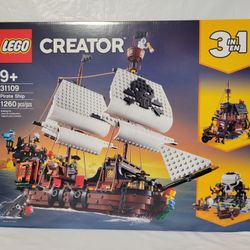 LEGO Creator 3 in 1 Pirate Ship Toy Set 31109