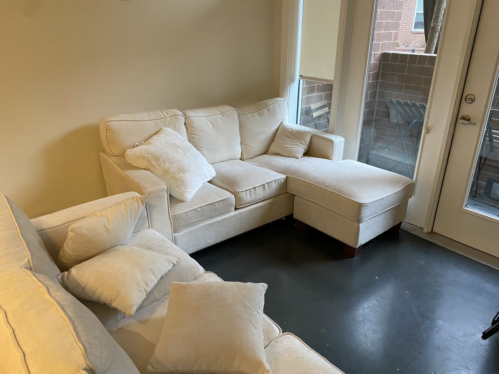 Alanis Bay Sofa Set
