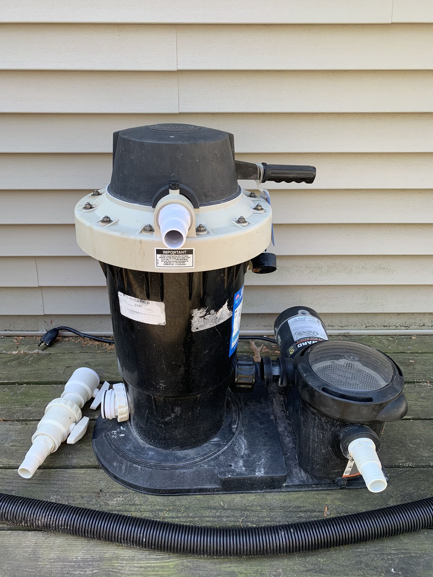 Hayward Pool Pump With D.E. Filter