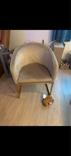 $55 Beautiful Accent Chair