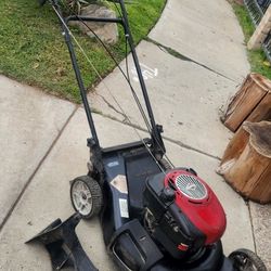 Craftsman 6.75hp Briggs And Stratton Self-propelled Lawnmower Rear Wheel Drive Easy Start $150