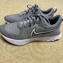 Nike React Infinity size 10.5